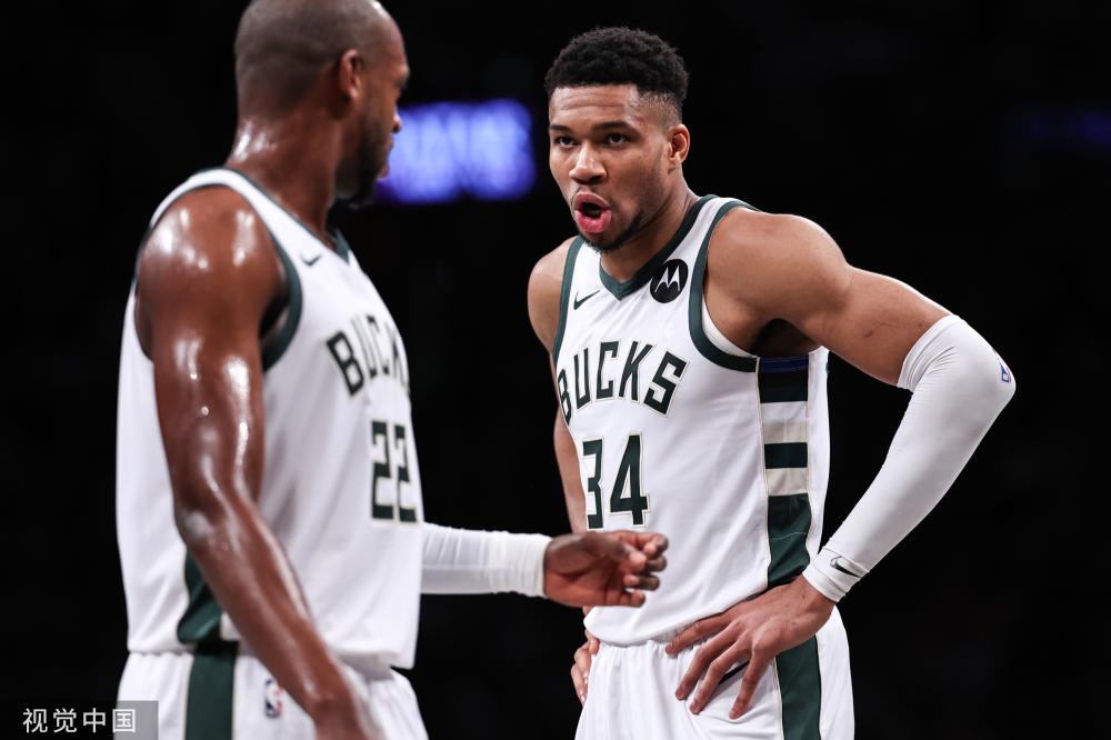 都是篮球场 都是篮球场