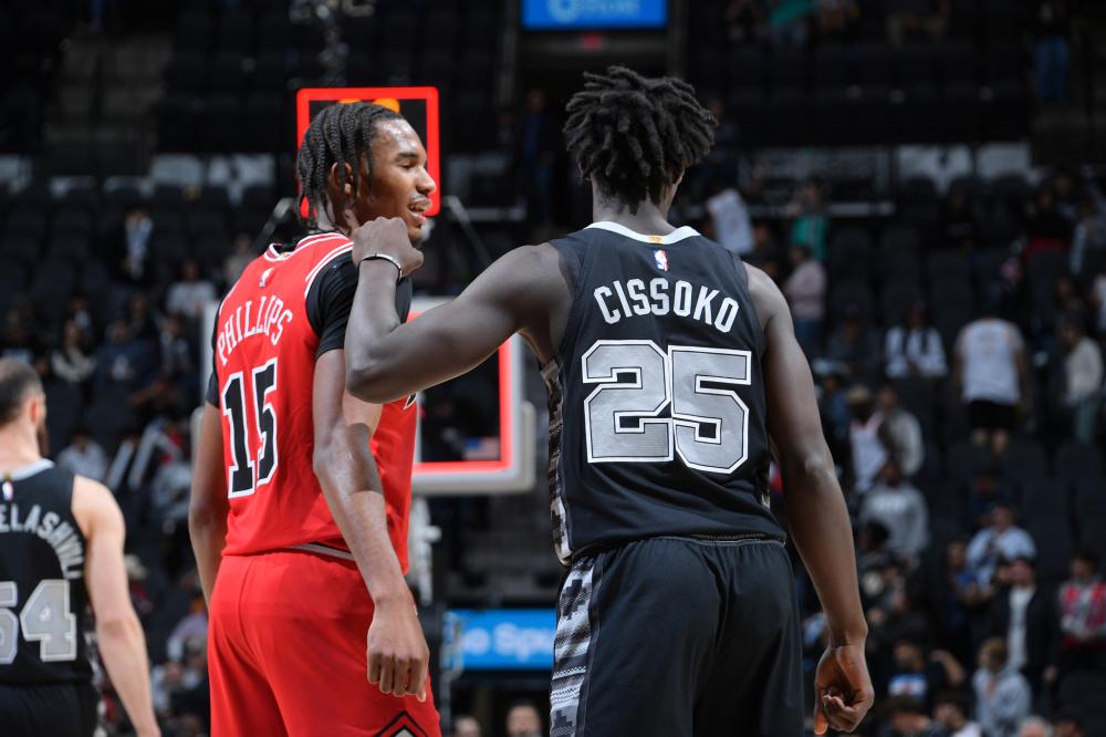 场表现强势 场表现强势